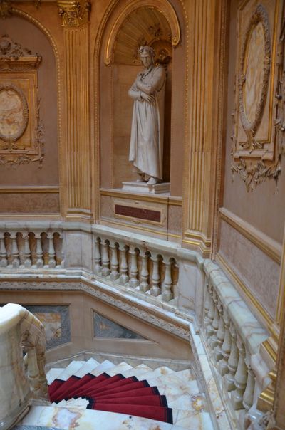 81 Vergil Dante Petrarqua im Treppenhaus