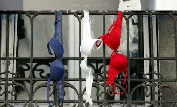 CU1DCATWIAANv4e tricolores BH