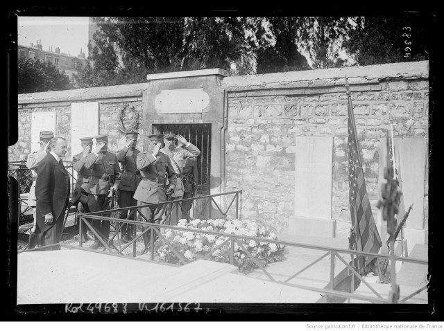 Le_général_Pershing_et_le_[...]Agence_Rol_btv1b53002994t