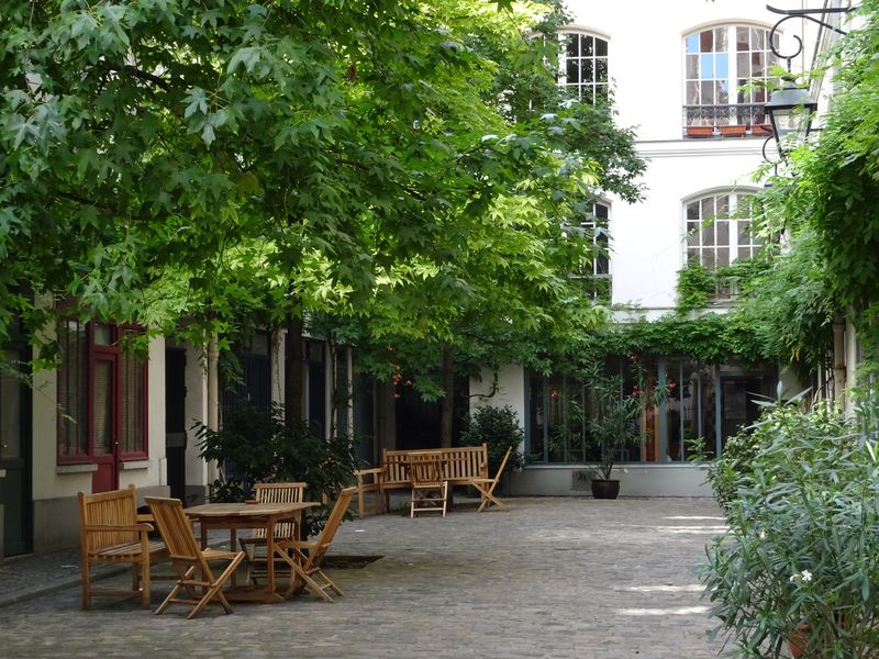 DSC01303 Fbg Saint Antoine (1)