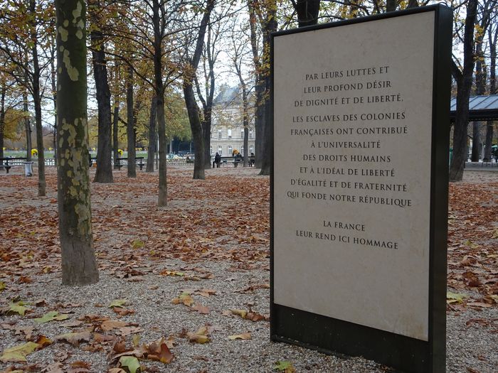 DSC01414 jardin du Lux monument esclavage (7)