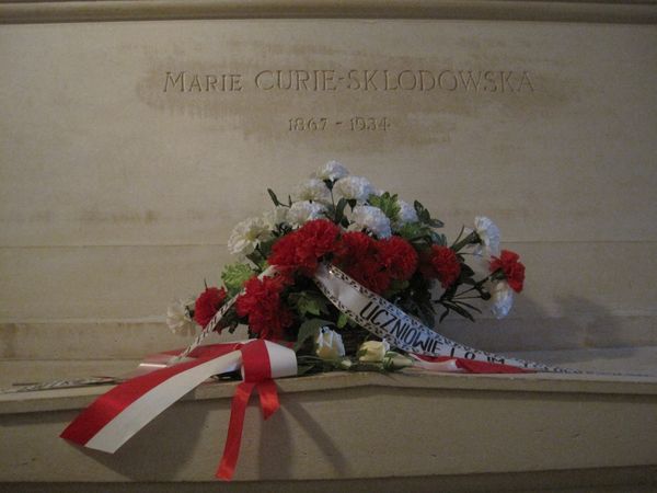 Pantheon Curie Juli 2010 034