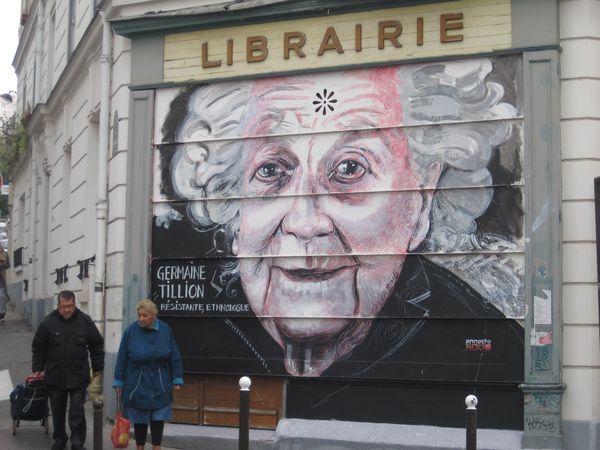 Dieses Bild hat ein leeres alt-Attribut; sein Dateiname ist germaine-tillon-img_4756-rue-de-tourtille.jpg