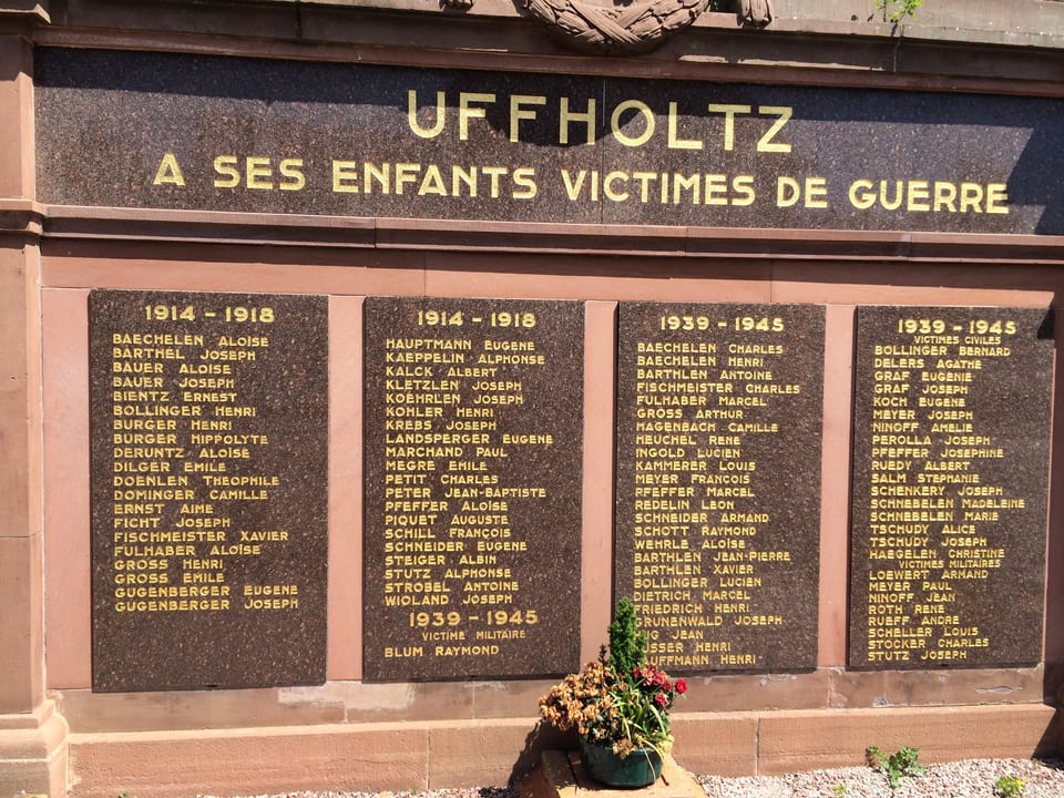 9390bd Kriegerdenkmal Uffholtz