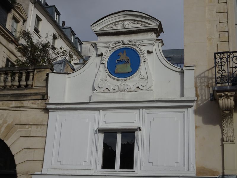 DSC07057 place des victoires (7)